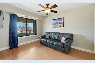 1350 N Sterling Avenue #201, Palatine, IL 60067 - Photo 8