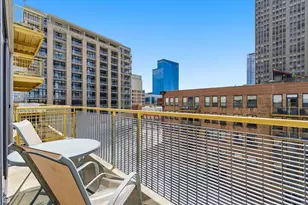 1910 S Indiana Ave, Chicago, IL 60616 - Photo 6