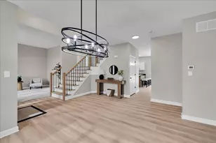 555 Bluestem Dr, Yorkville, IL 60560 - Photo 8