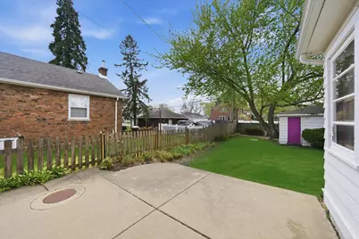 9636 S Central Park Avenue, Evergreen Park, IL 60805 - Photo 32