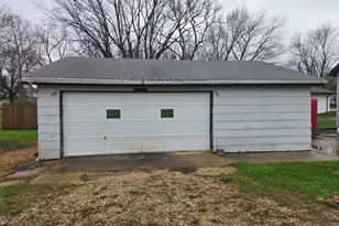 407 N Elm St, Gardner, IL 60424 - Photo 4