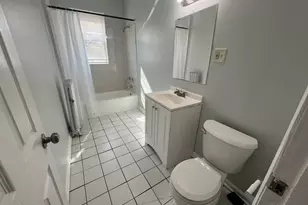 2047 E 68th St, Chicago, IL 60649 - Photo 6
