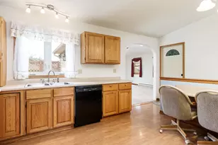 603 Fairview St, Durand, IL 61024 - Photo 8