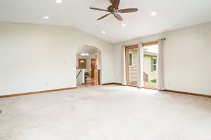 603 Fairview St, Durand, IL 61024 - Photo 12