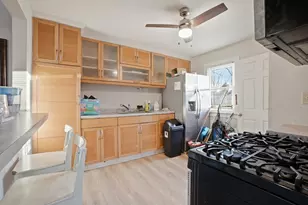 215 Barr Elms Ave, Joliet, IL 60433 - Photo 4