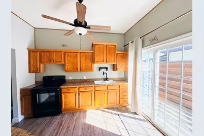 726 S 2nd Avenue, Hoopeston, IL 60942 - Photo 6