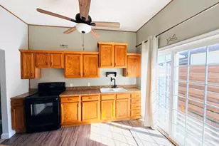 726 S 2nd Ave, Hoopeston, IL 60942 - Photo 6