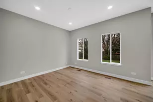 2261 Rebecca Cir, Montgomery, IL 60538 - Photo 8