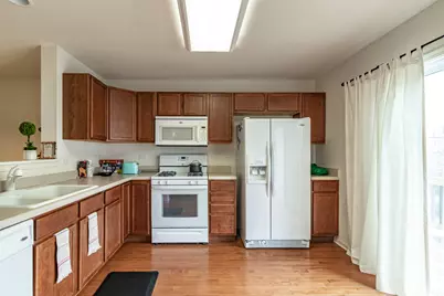 522 Richard Brown Boulevard, Volo, IL 60073 - Photo 8