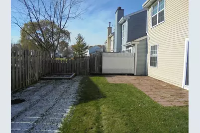 3335 Southport Drive, Island Lake, IL 60042 - Photo 2