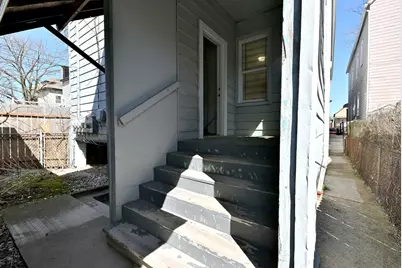 8602 S Muskegon Avenue #1R, Chicago, IL 60617 - Photo 14