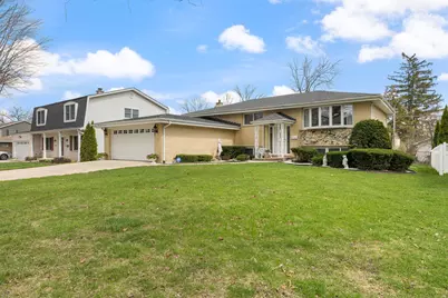 515 N Walnut Street, Itasca, IL 60143 - Photo 1