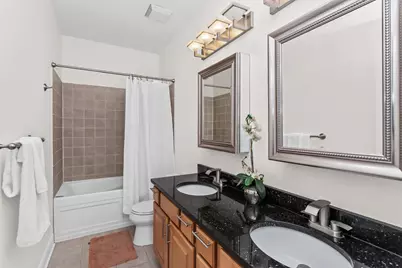 400 W Ontario Street #1701, Chicago, IL 60654 - Photo 12
