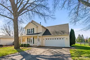 1654 Hilda Dr, Lake Holiday, IL 60548 - Photo 2