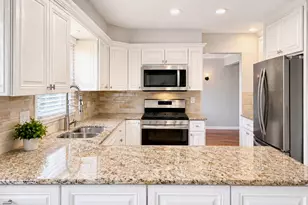 5N575 Abilene Trail, Bloomingdale, IL 60108 - Photo 4