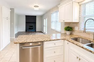 5N575 Abilene Trail, Bloomingdale, IL 60108 - Photo 8