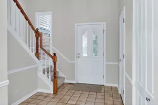 1723 Napoleon Dr, Naperville, IL 60565 - Photo 2