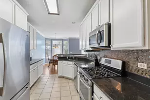 3023 Talaga Dr, Algonquin, IL 60102 - Photo 8
