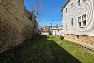 2712 N Western Ave, Chicago, IL 60647 - Photo 4