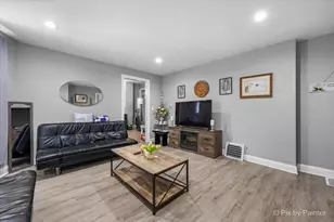 519 W Highland Ave, Elgin, IL 60123 - Photo 12