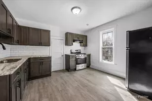 519 W Highland Ave, Elgin, IL 60123 - Photo 22