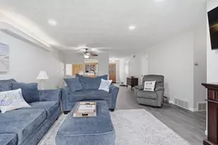 944 S Iowa St, Geneseo, IL 61254 - Photo 14