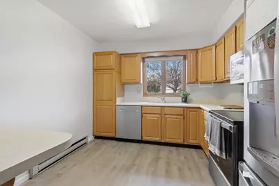 944 S Iowa Street #2, Geneseo, IL 61254 - Photo 6