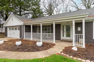 1504 Meriden St, Mendota, IL 61342 - Photo 2