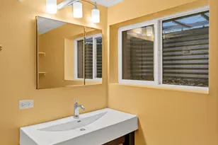 605 N 3rd Ave, Saint Charles, IL 60174 - Photo 32