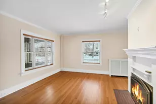 605 N 3rd Ave, Saint Charles, IL 60174 - Photo 6