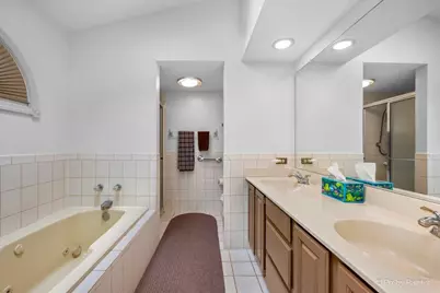 5N490 Hidden Springs Drive, Saint Charles, IL 60175 - Photo 26