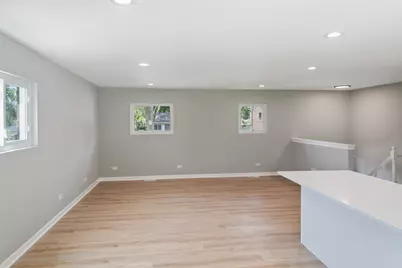 118 Windsor Lane, Glendale Heights, IL 60139 - Photo 4