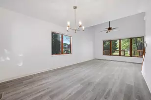 113 Andresen Ct, Dekalb, IL 60115 - Photo 6