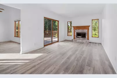 113 Andresen Court, Dekalb, IL 60115 - Photo 8