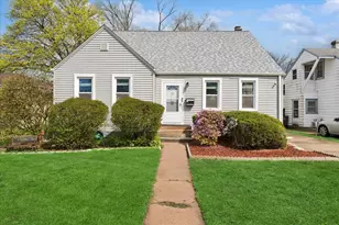 2107 Eshcol Ave, Zion, IL 60099 - Photo 1