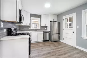2504 Leyden Ave, River Grove, IL 60171 - Photo 4