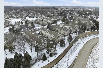 171 Monarch Drive, Streamwood, IL 60107 - Photo 2