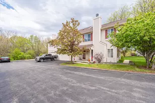 570 Foxridge Dr, Fox Lake, IL 60020 - Photo 1
