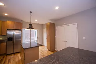 8900 31st St, Brookfield, IL 60513 - Photo 4