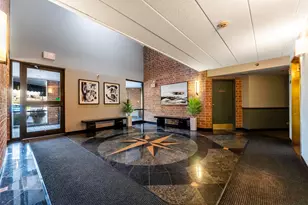 75 Kristin Cir, Schaumburg, IL 60195 - Photo 2