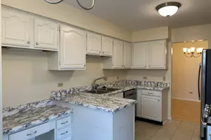 1250 N Streamwood Ln, Vernon Hills, IL 60061 - Photo 20