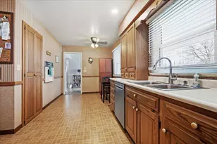 505 W Summit St, Normal, IL 61761 - Photo 8