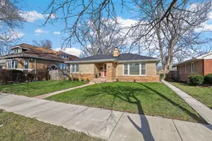 15811 S Marshfield Ave, Harvey, IL 60426 - Photo 2