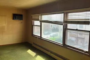 3033 Paris Ave, River Grove, IL 60171 - Photo 2