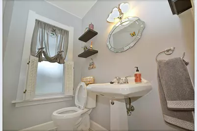 210 6th Street, Mendota, IL 61342 - Photo 6