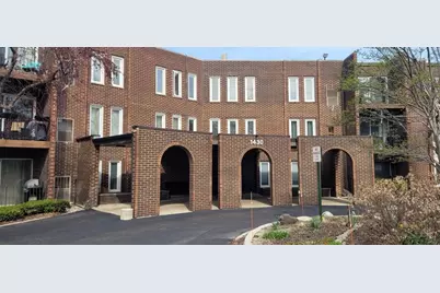 1430 Sandstone Drive #201, Wheeling, IL 60090 - Photo 1