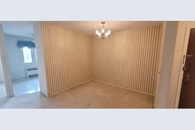 1430 Sandstone Drive #201, Wheeling, IL 60090 - Photo 6