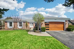 1655 Marie Ln, Glenview, IL 60025 - Photo 1