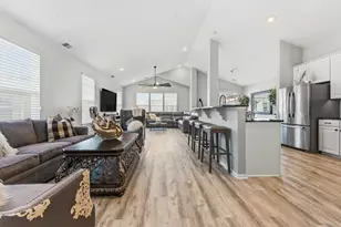 1890 Havenshire Rd, Aurora, IL 60502 - Photo 8