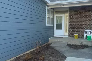 567 W Parkside Dr, Palatine, IL 60067 - Photo 2